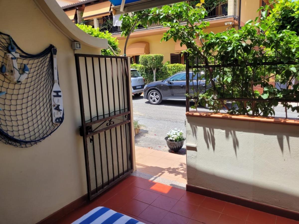My Little House - Appartamento Con Patio E Parcheggio Privato A 5 Minuti Dalla Spiaggia E Dal Centro Tropea Bagian luar foto